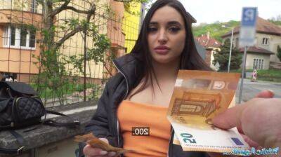 For - Spanish teen falls for money trap and fucks with Public Agent - sunporno.com - Spain
