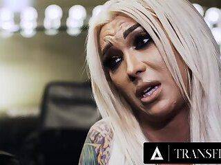 Hard - TRANSFIXED - Jane Wilde Confronts Fiance's Trans Mistress Aubrey Kate In A Strip Club! HARD - ashemaletube.com