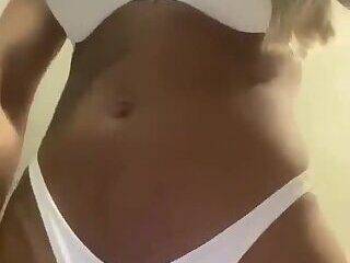 Rafaelly Pontes shows her nice body - ashemaletube.com